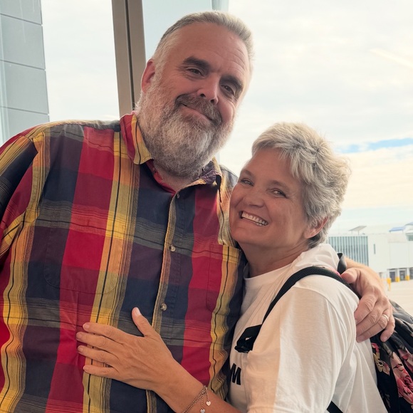 Meet your Posher, Amy - Picture 1 of 2